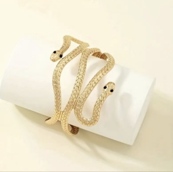 NEW Snake with Black Eyes Design Adjustable Arm Cuff/Bracelet - Picture 3 of 9
